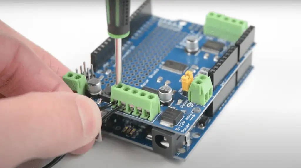 arduino motorshield wind simulator