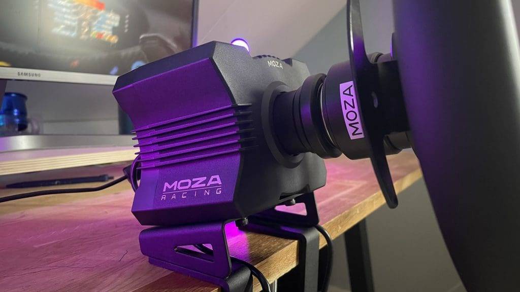Moza R5 Bundle Review: Cheap, But Exceedingly Good! 16