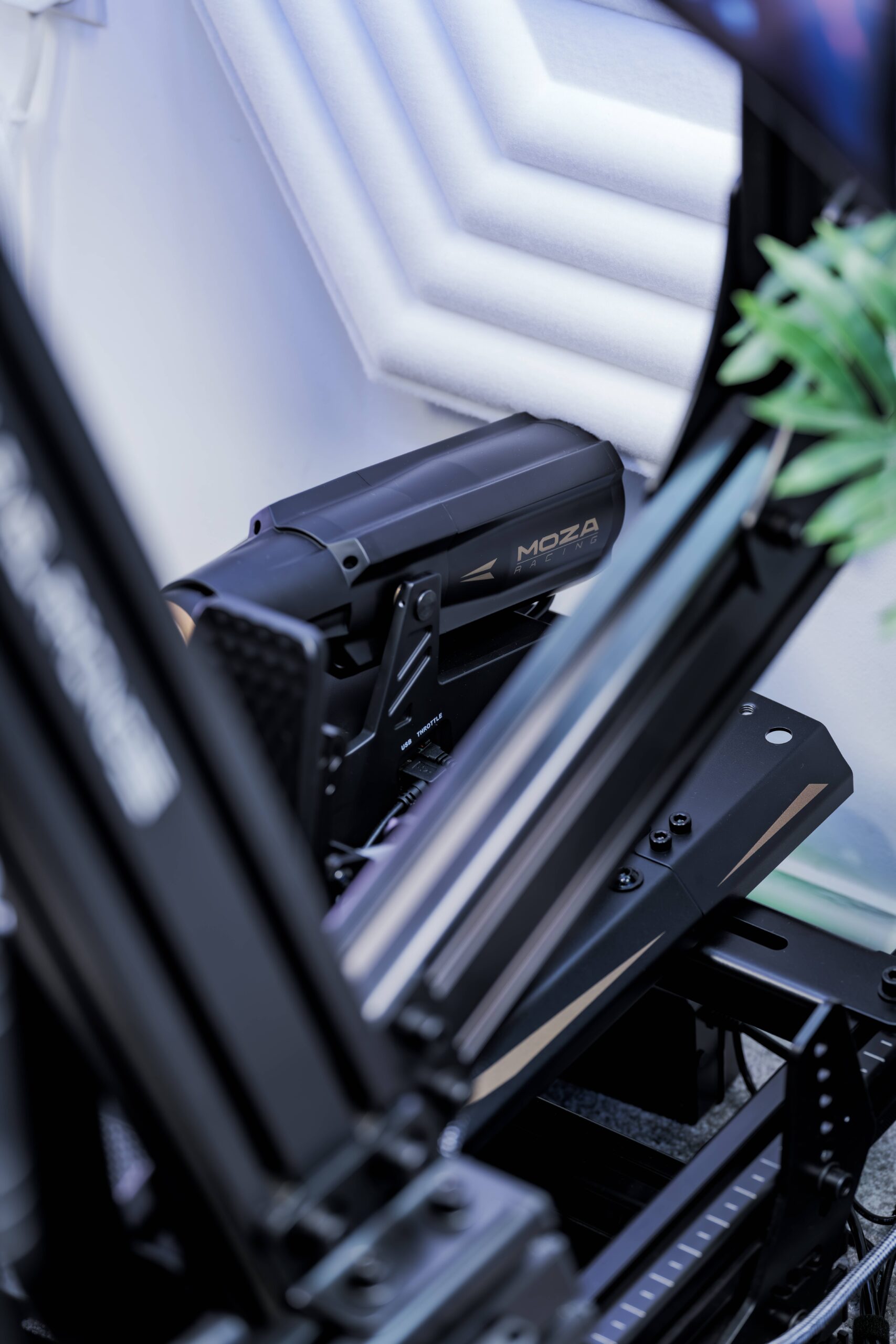 moza racing mbooster active pedal