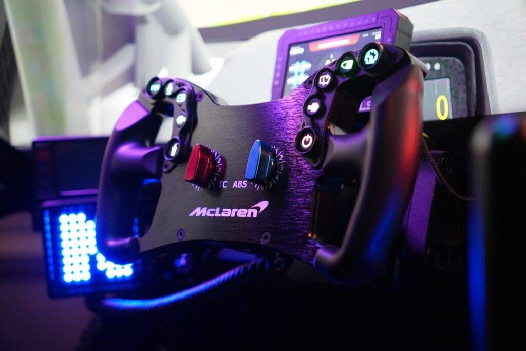 Ascher Racing mclaren artura gt4 review