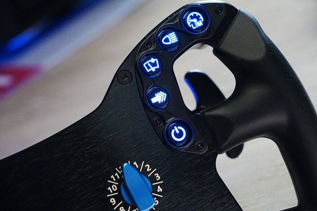 Ascher Racing mclaren artura gt4