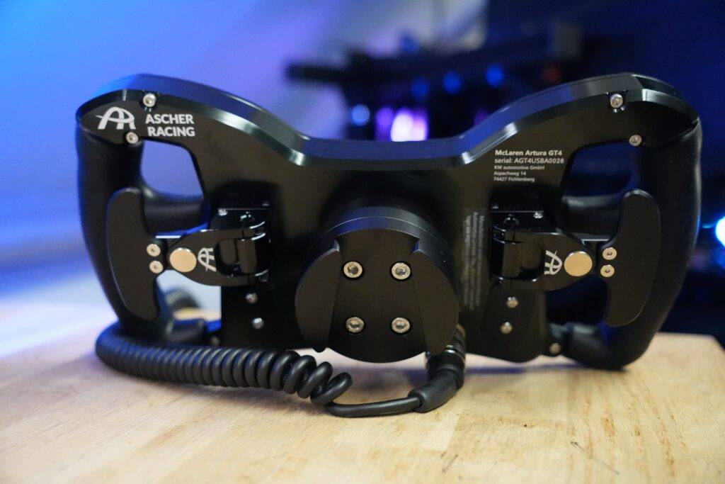 Ascher Racing mclaren artura gt4