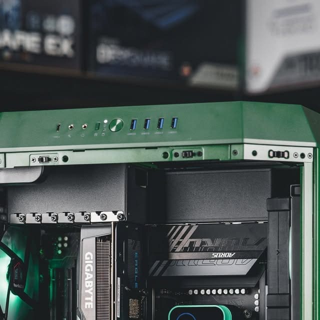 Want to buy a sim racing PC? Then first check out this complete guide to the best sim racing PC build (2025) 22