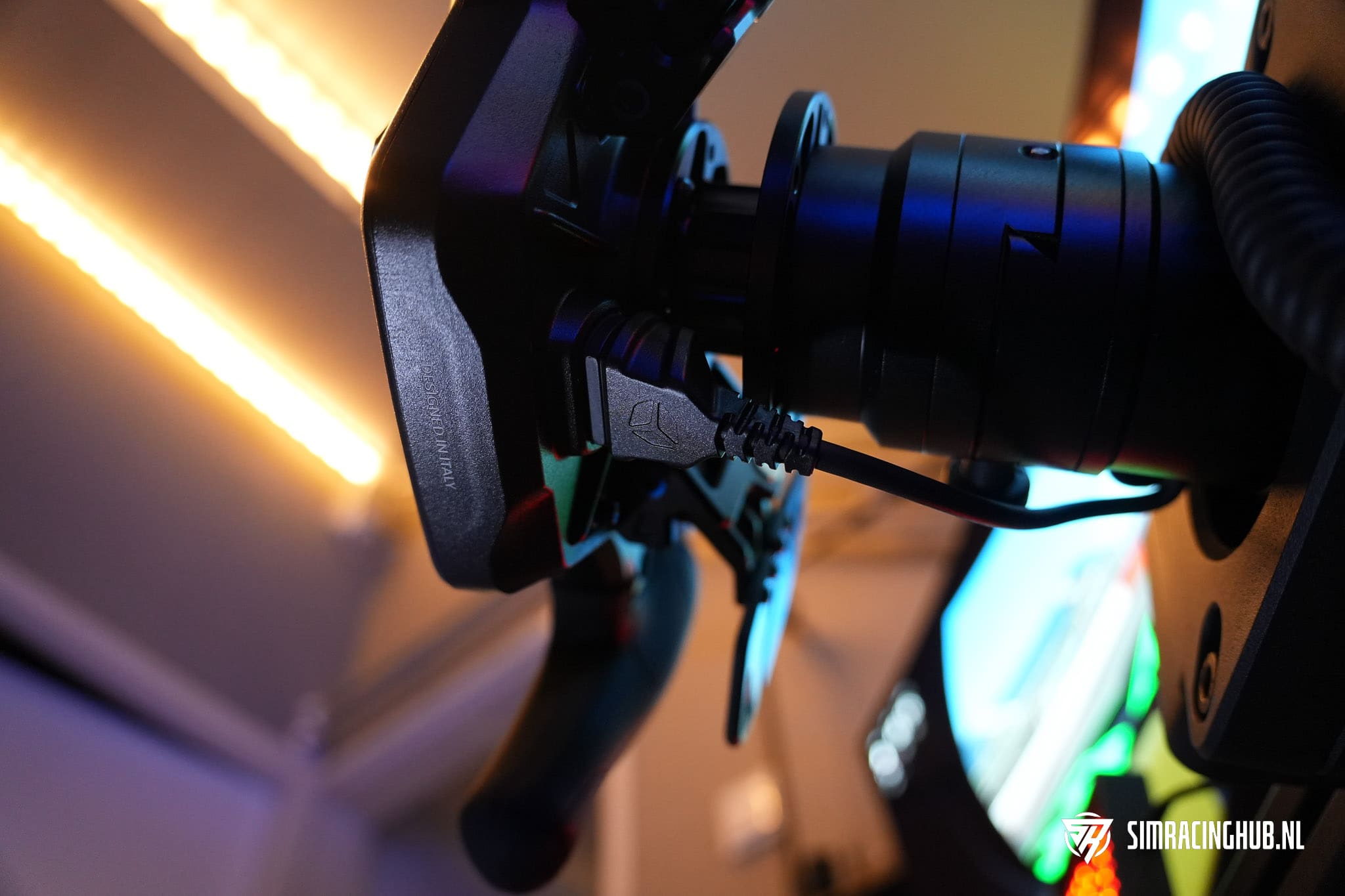 Cube Controls Astra Review: Licht in Gewicht & Perfect in Balans 24 cube controls astra